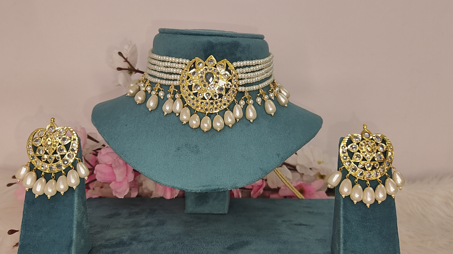 Shagufta Red Real Emerald Bridal Set
